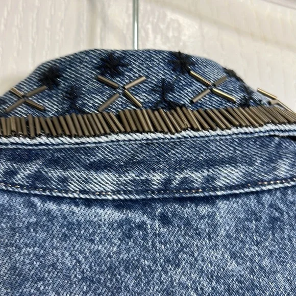 Free People denim jacket we the free size L excellent condition. - Picture 8 of 8